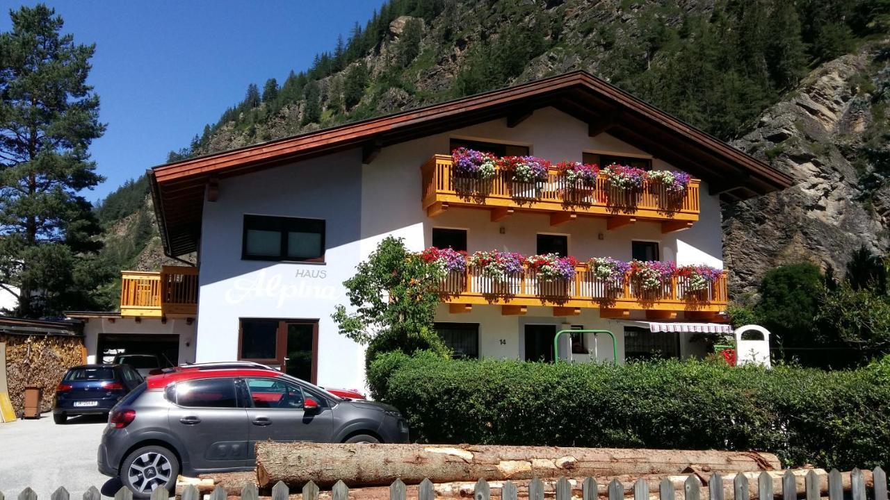 Hotel Haus Alpina Längenfeld Exterior foto